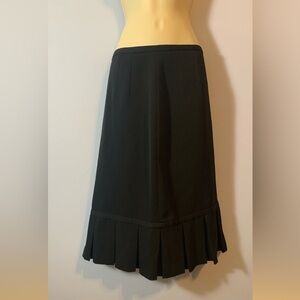 Valarie Stevens Elegant Black Pleated hem pensil Skirt size 10